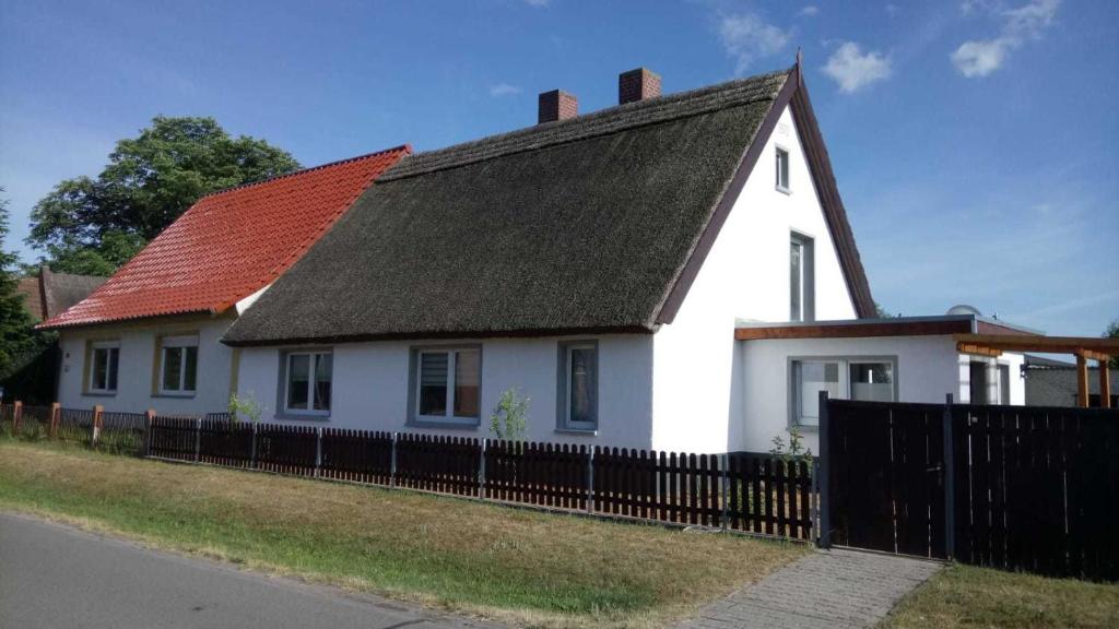 Maison de vacances Ferienhaus Luckow VORP 2881 Dorfstraße 25 17375 Luckow