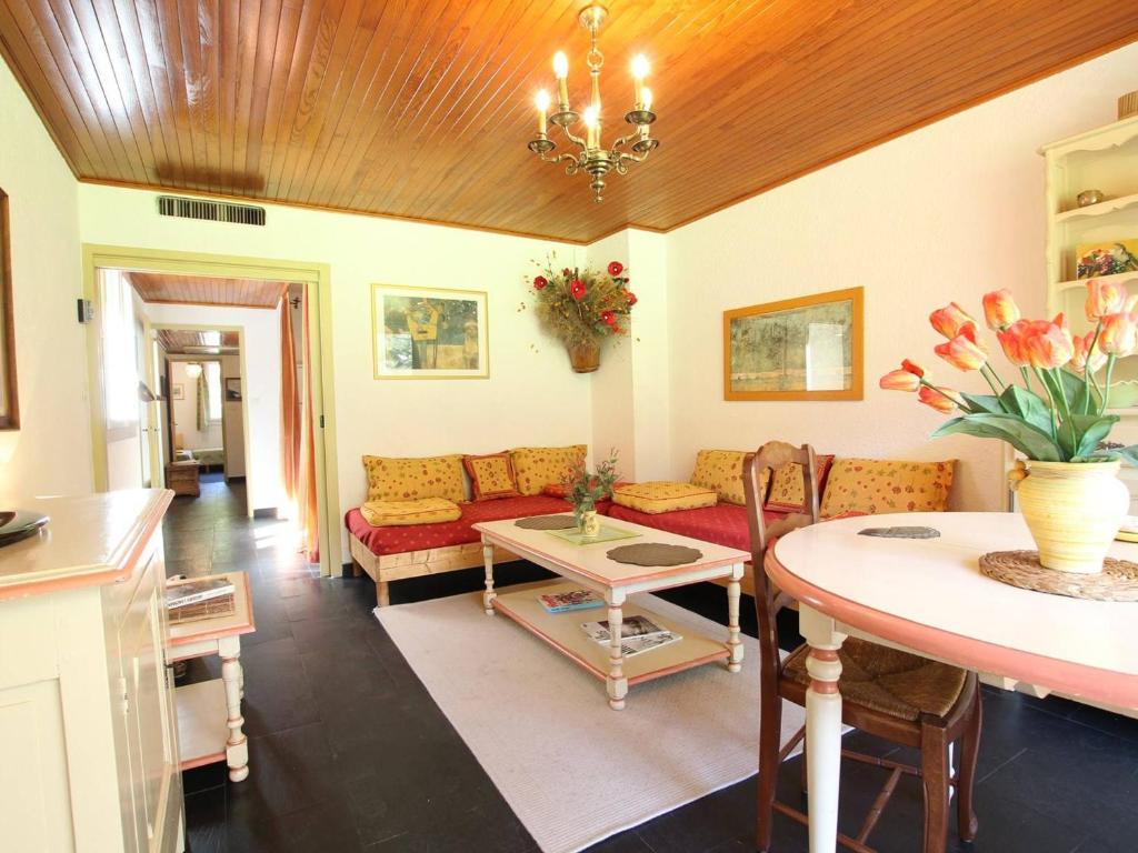 Ferienhaus Menschen, Meehr & Wilder Wein 26434 Hohenkirchen
