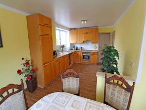 Ferienhaus mit 3 Schlafraeumen Vor