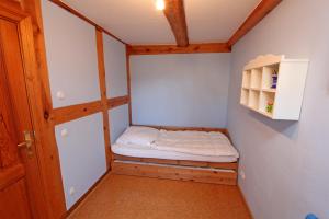 Ferienhaus mit 3 Schlafräumen Neu Sommersdorf SCHW 891