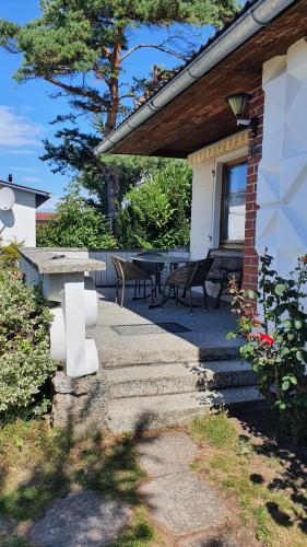 Ferienhaus mit DDR-Charme an der Ostsee und Salzhaff