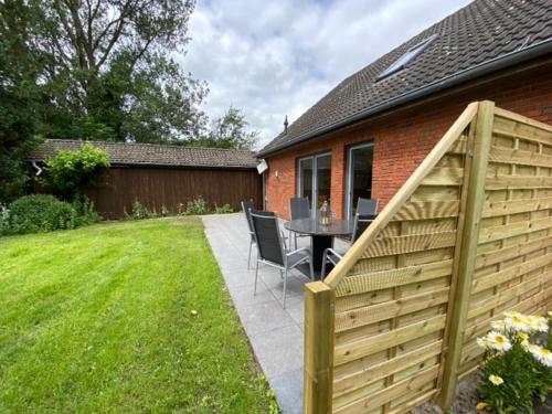 Ferienhaus mit Garten in Nordseenähe