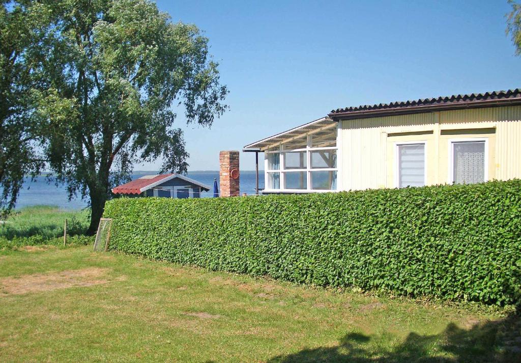 Ferienhaus mit Ruderboot Kummerow SCHW 982 Flurstück 2/38, 17139 Kummerow