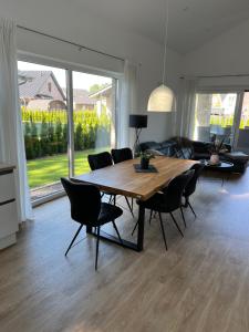 Ferienhaus mit Sauna am Harkebrügger See in der Nähe von Oldenburg
