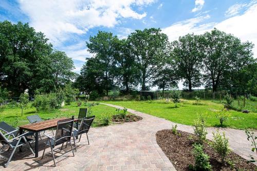 Ferienhaus mit Terrasse und Garten in Wandlitz