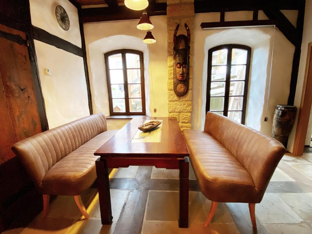Ferienhaus NAMIBIA-LODGE im Rittergut Leppersdorf bei Dresden Röderstraße 6, 01454 Wachau