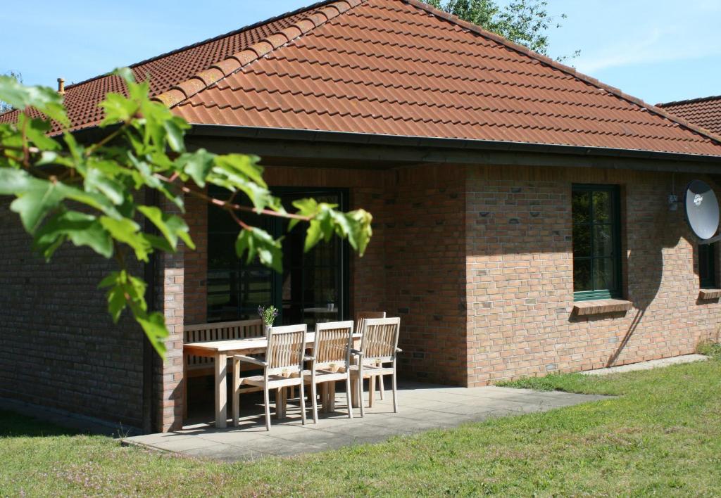 Ferienhaus \ Neuklockenhäger Weg 1a, 18311 Neu Klockenhagen
