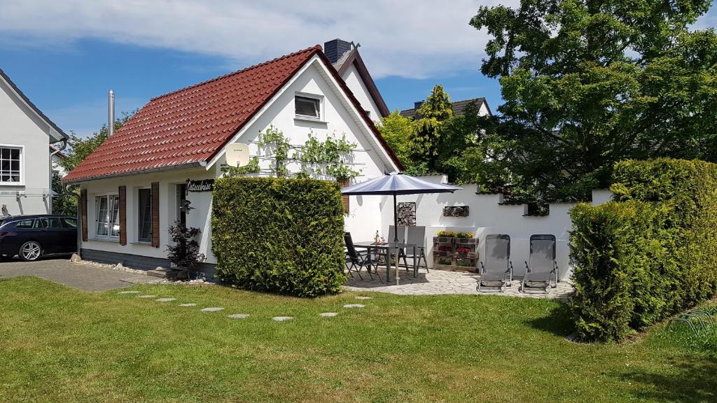 Maison de vacances Ferienhaus Ostseebrise Insel Usedom Hafenstrasse 26 17449 Karlshagen