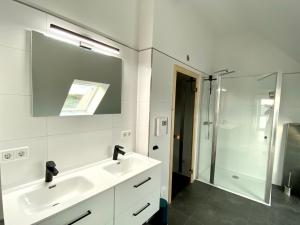 Ferienhaus Panoramadeck am Harkebrügger See mit Sauna und Kamin