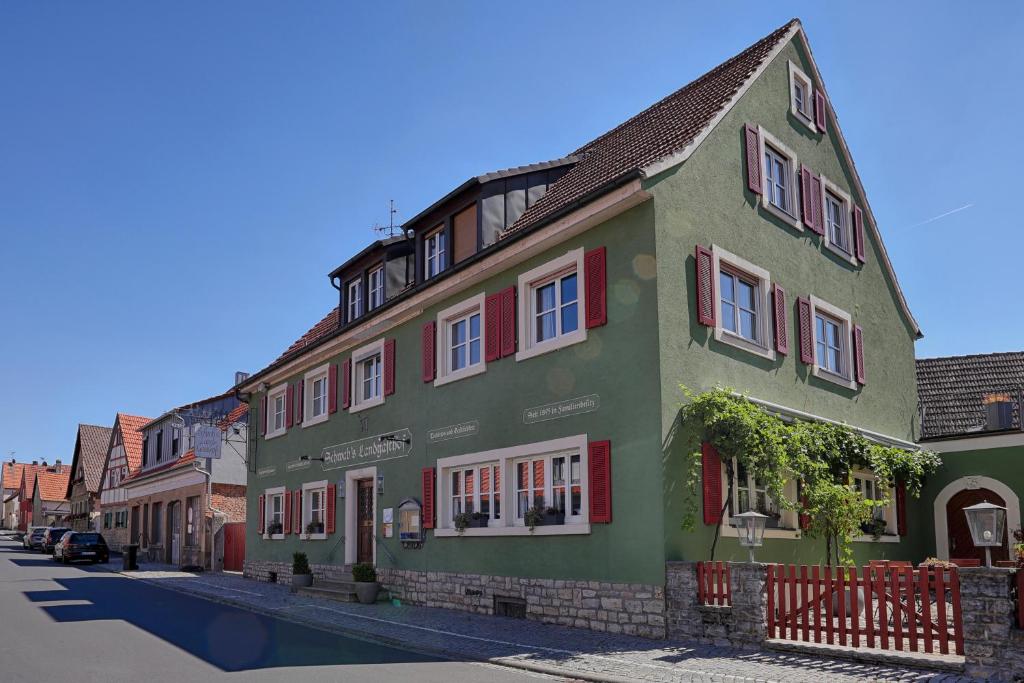 Ferienhaus Schwab - Sauna, eigene Terrasse, 3 Schlafzimmer 4 Bamberger Straße, 97359 Schwarzach am Main