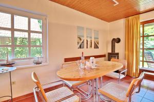 Maison de vacances Ferienhaus Seeweg 17 Ferienhaus Seeweg 17 Seeweg 17 23684 Schürsdorf Schleswig-Holstein