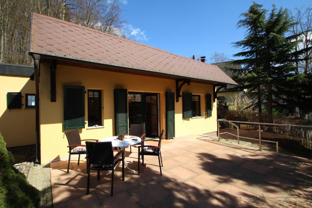 Maison de vacances Ferienhaus Sommertied Neuer Weg 10 18586 Sellin