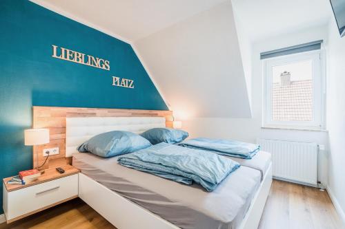Ferienhaus Steuerbord mit Kamin, Terrasse und Boot