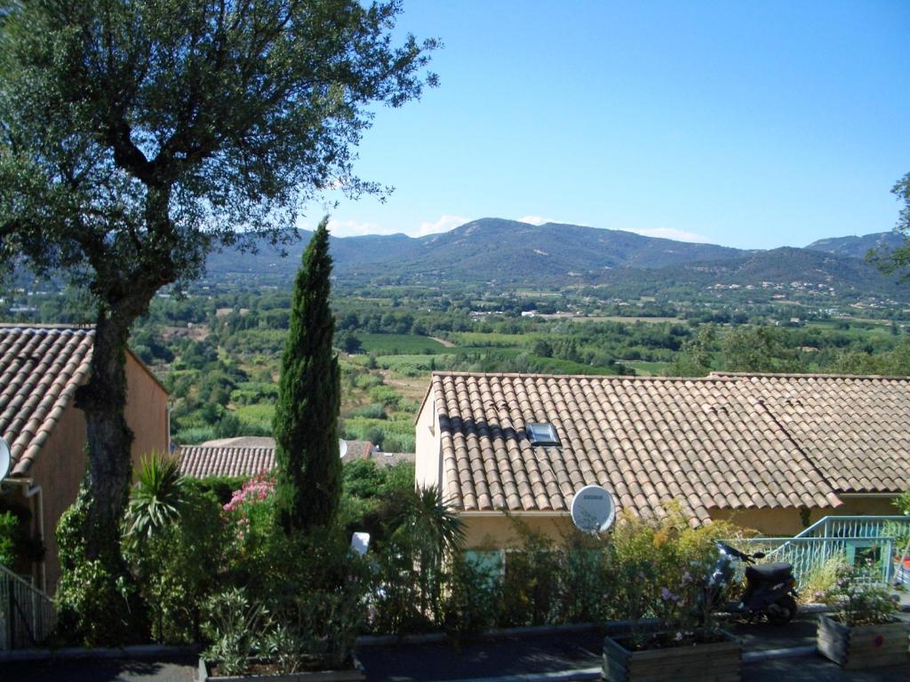 Ferienhaus zw. Cogolin und St. Tropez 120 Village de Campagne, 83310 Grimaud