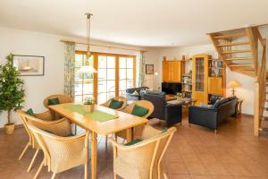 Maison de vacances Ferienpark Freesenbruch Doppelhaushälfte 10 - Lieblingsplatz Schwalbenweg 13 18374 Zingst Mecklembourg-Poméranie