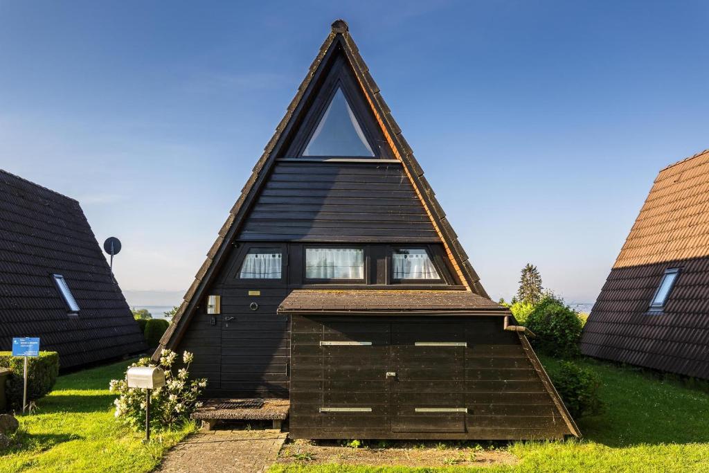 Ferienwohnpark Immenstaad am Bodensee Nurdachhaus Typ 7 ND 10 Gehrenbergstr. 50, 88090 Immenstaad am Bodensee
