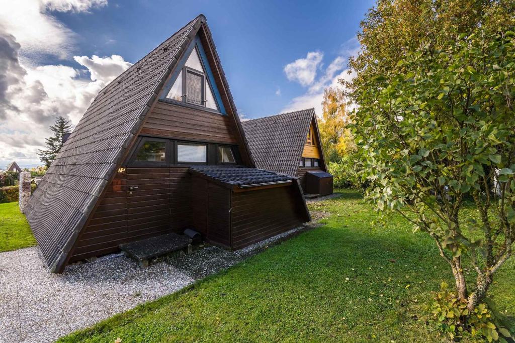 Ferienwohnpark Immenstaad am Bodensee Nurdachhaus Typ 7 ND 15 Gehrenbergstr. 50, 88090 Immenstaad am Bodensee