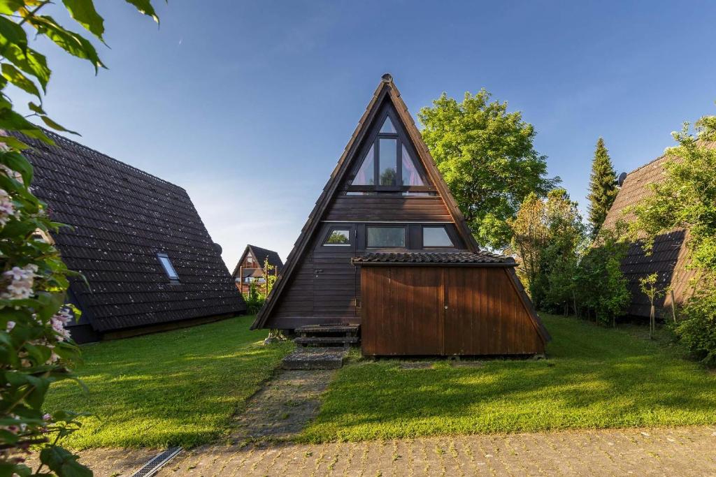 Ferienwohnpark Immenstaad am Bodensee Nurdachhaus Typ 7 ND 24 Gehrenbergstr. 50, 88090 Immenstaad am Bodensee