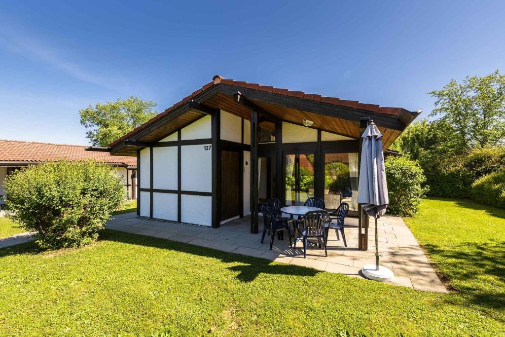 Maison de vacances Ferienwohnpark Immenstaad am Bodensee Satteldachhaus Typ 10 SDS 127 Gehrenbergstr. 50 88090 Immenstaad am Bodensee