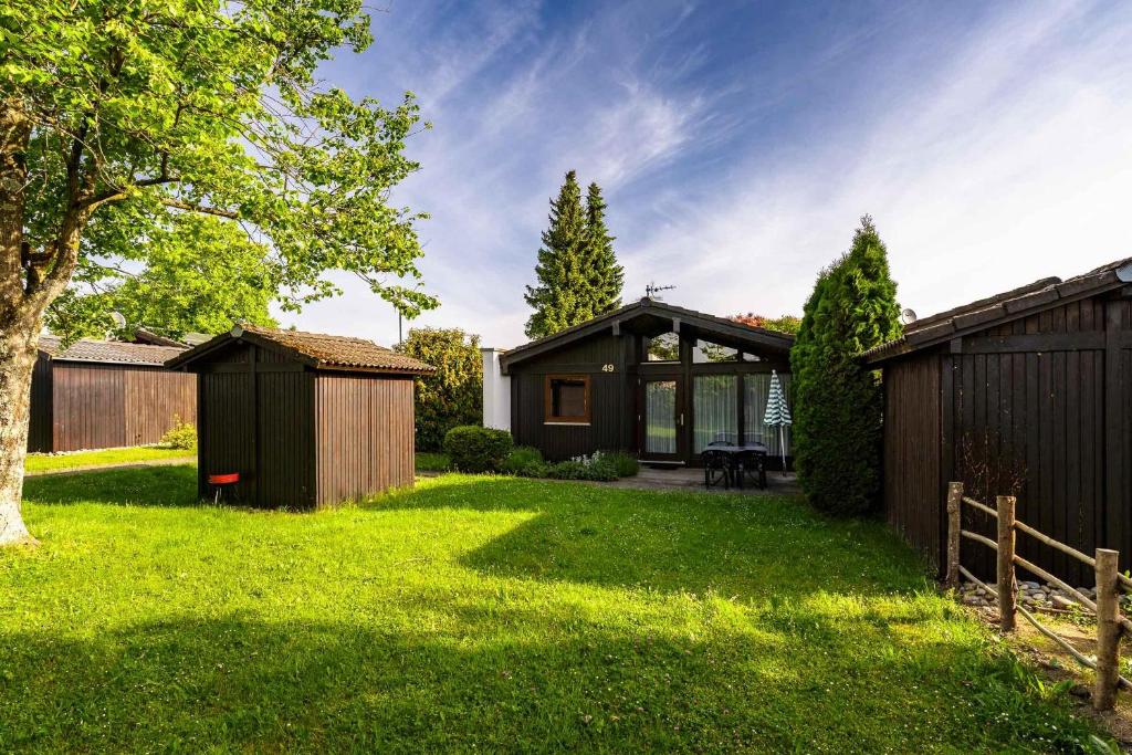 Ferienwohnpark Immenstaad am Bodensee Satteldachhaus Typ 9 SD 49 Gehrenbergstr. 50, 88090 Immenstaad am Bodensee