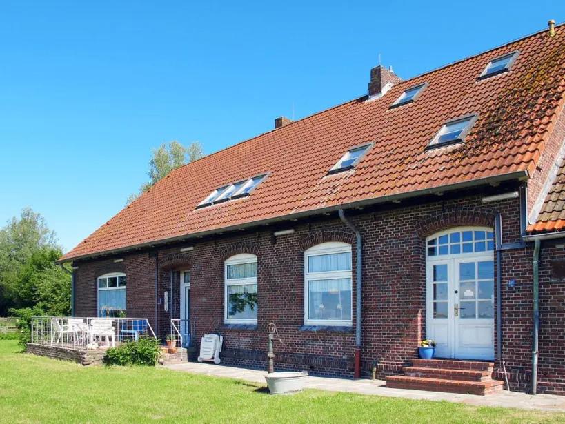Ferienwohnung Alte Grundschule Berdum 2 Mitteldeich 15, 26409 Berdum