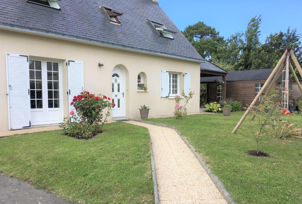 Ferienwohnung Altenkirchen RUeG 18