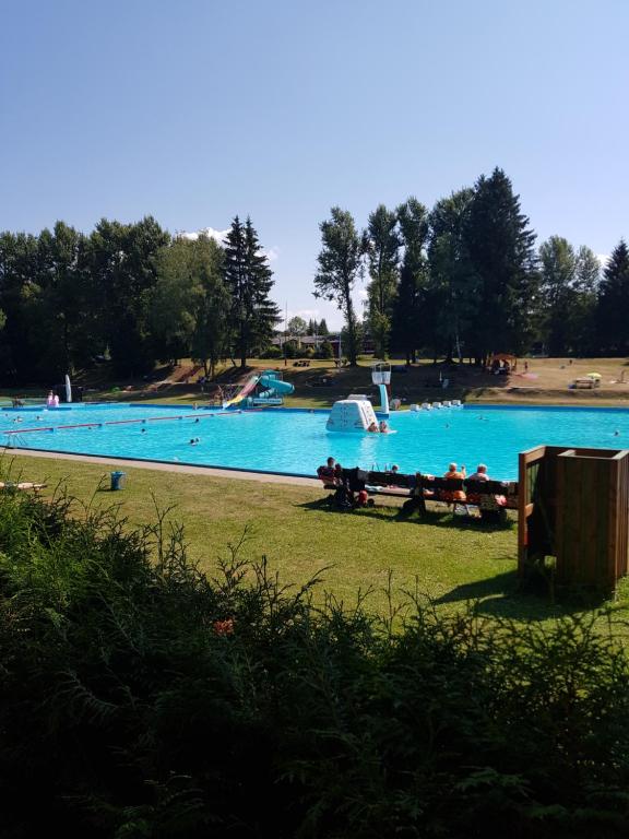 Ferienwohnung am Schwimmbad Am Schwimmbad 11, 98701 Grossbreitenbach