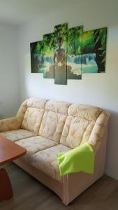 Maison de vacances Ferienwohnung am Schwimmbad Am Schwimmbad 11 98701 Grossbreitenbach Thuringe