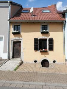 Maison de vacances Ferienwohnung, Charmantes Bauernhaus, Ferienhaus 166 Hauptstraße 66740 Sarrelouis Sarre