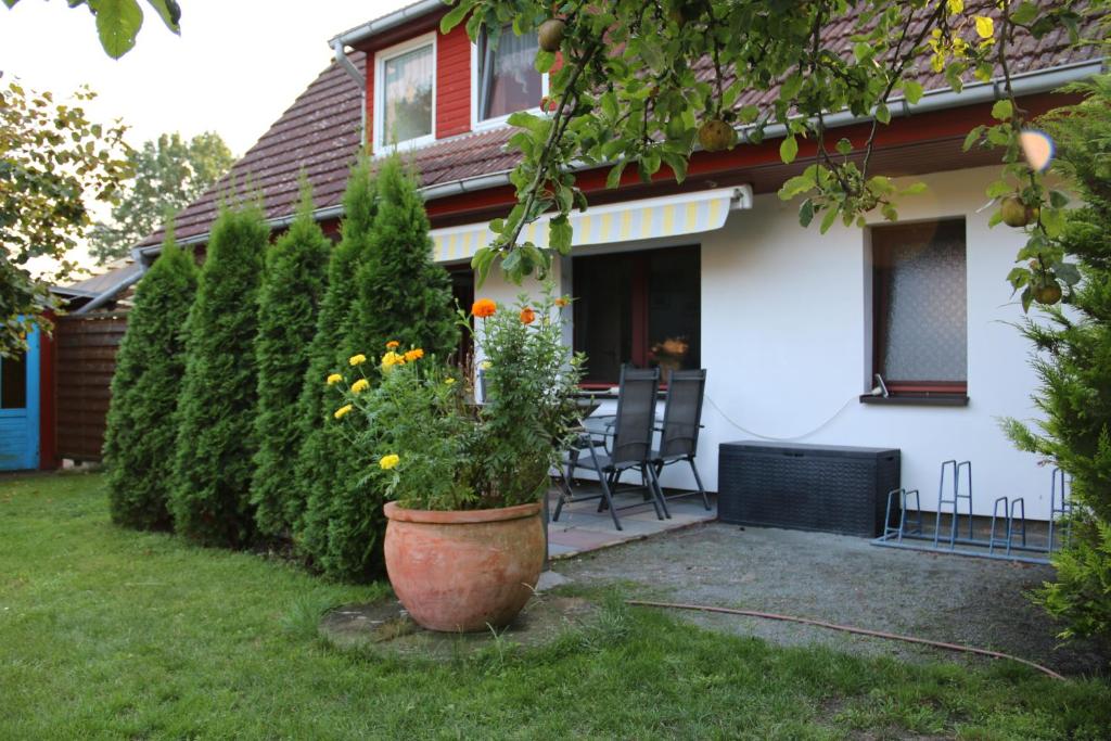 Maison de vacances Ferienwohnung Kinnerstuw 12 Grüne Straße 18375 Prerow