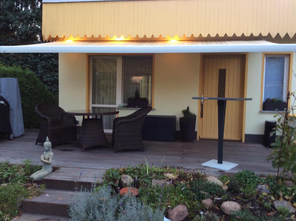 Ferienwohnung Mahlsdorf-Ein Quäntchen mehr Wilhelmsmühlenweg 194, 12623 Berlin