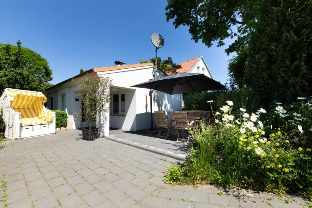 Ferienwohnung Onkel Toms Hütte Strandallee 116, 23683  Scharbeutz