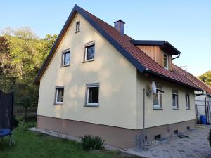 Maison de vacances Ferienwohnung Tiefenthal -NICHT FÜR MONTEURE- Oskar-Schramm-Straße 18 96231 Bad Staffelstein Bavière