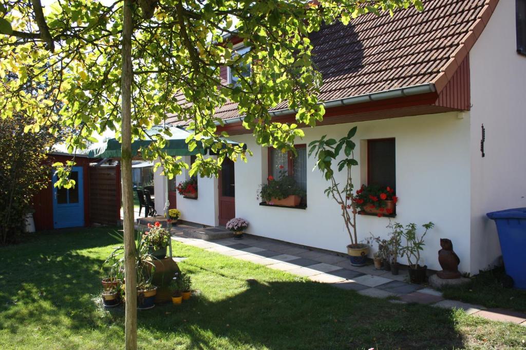 Maison de vacances Ferienwohnung Wiesenblick Grüne Straße 12 18375 Prerow