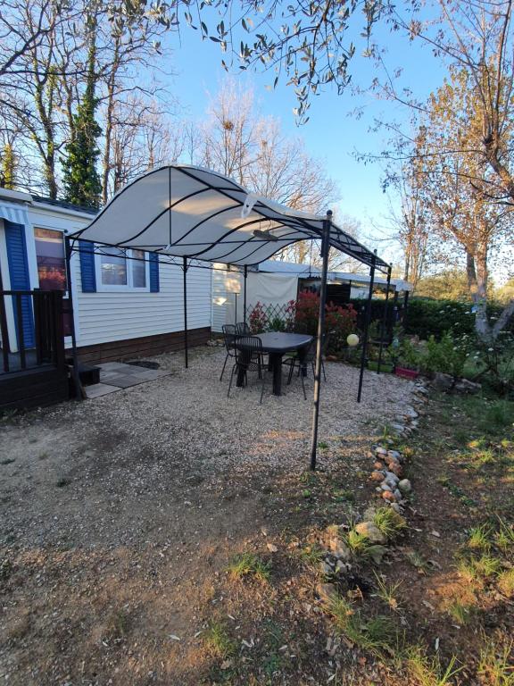 Ferme du lin : Rosalin 80150 Gueschart