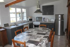 Maison de vacances Ferme du lin : Rosalin 7 Rue General De Gaulle 80150 Gueschart Picardie