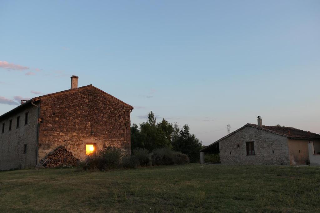 Ferme fortifiée du 18e rénovée avec vue Lieudit Lapeyre, 81470 Lacroisille