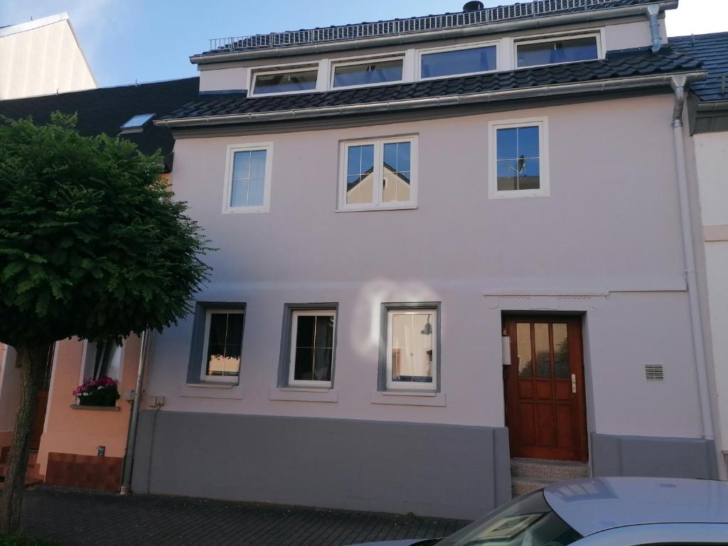 Fewo Lichtenstein 12 Stadtrichter-Werner-Straße, 09350 Lichtenstein