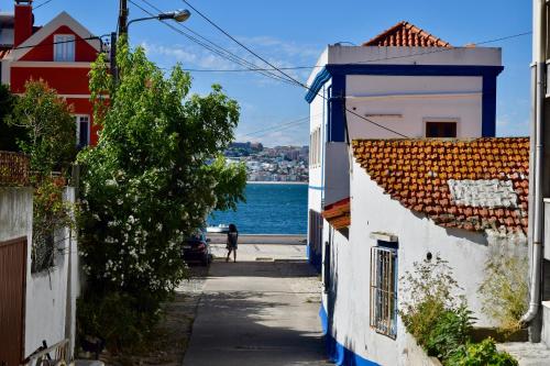 Fisherman's House - a boat ride from Lisbon
