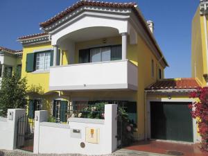 Maison de vacances FlowerHouse Rua Vale da Bela Vista 16 2710-682 Sintra -1