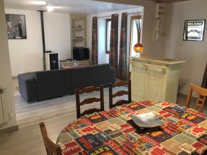 Maison de vacances FORGEROC Travers de Bogros 46330 Saint-Cirq-Lapopie Midi-Pyrénées