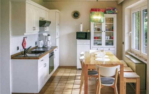 Four-Bedroom Holiday Home in Oberaula OT Hausen