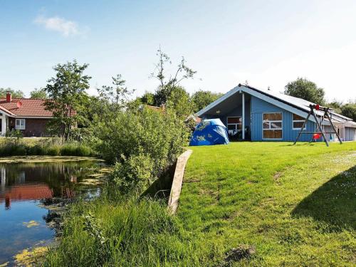 Four-Bedroom Holiday home in Otterndorf 12