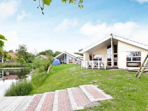 Four-Bedroom Holiday home in Otterndorf 5