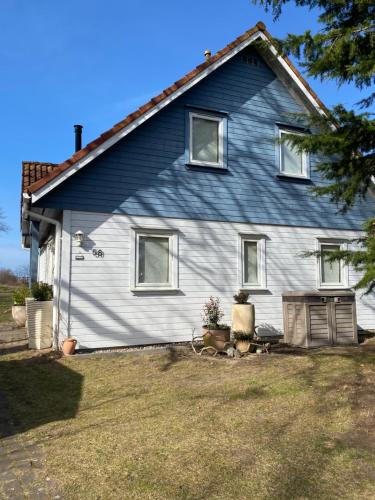Freistehendes Einfamilienhaus mit Boddenblick Nähe Ostsee