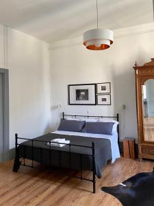 'French Country House in Town' with private garden, pool and cinema room