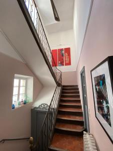 'French Country House in Town' with private garden, pool and cinema room