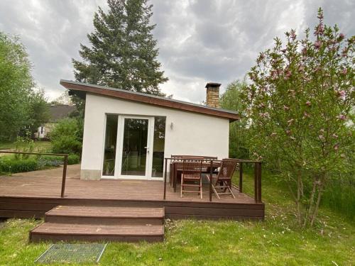 Gemütlicher Bungalow mit Seezugang