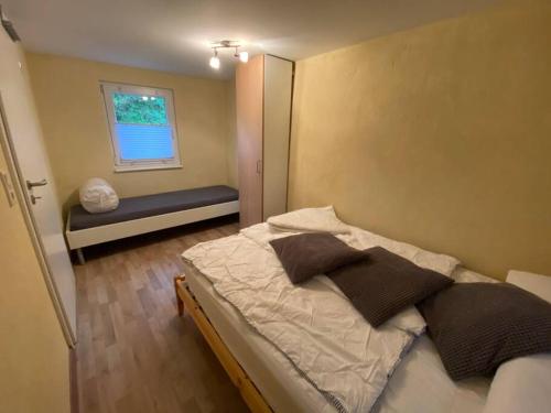 Gemütlicher Bungalow mit Seezugang