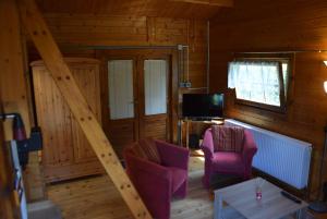 Gemütliches Blockhaus, Waldblick, Nähe BER/SXF
